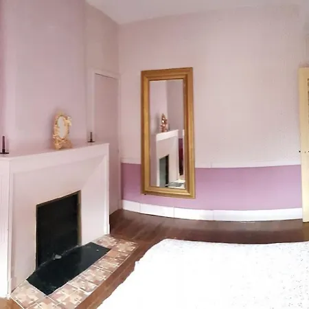 Villa Fantastica Granja En Region Castillos Cataros
