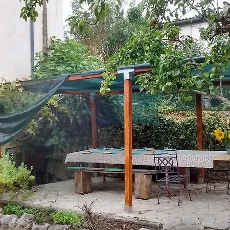 Fantastica Granja En Region Castillos Cataros *